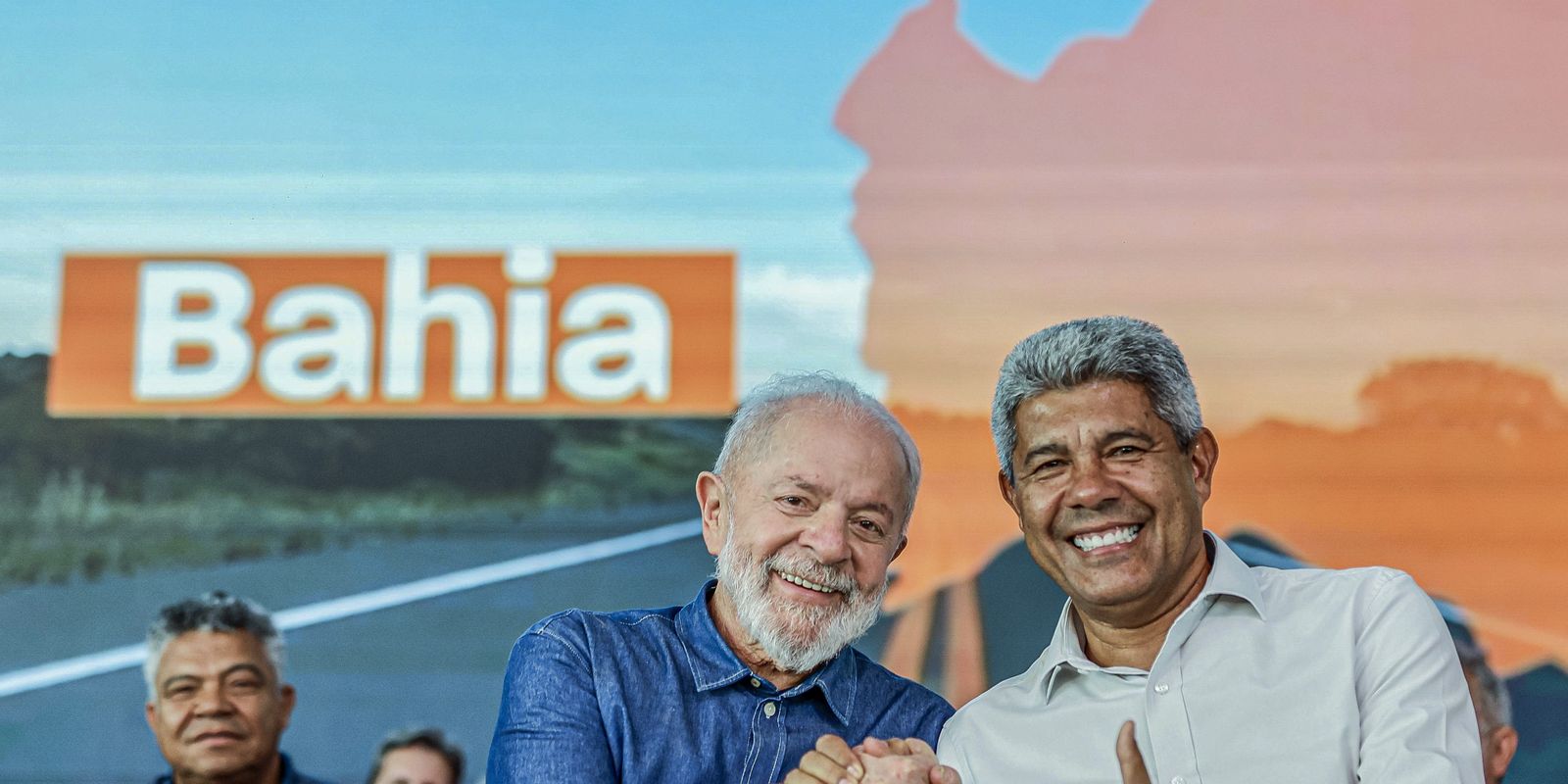 Lula inaugura duplicação na BR-116 e anuncia investimentos na Bahia