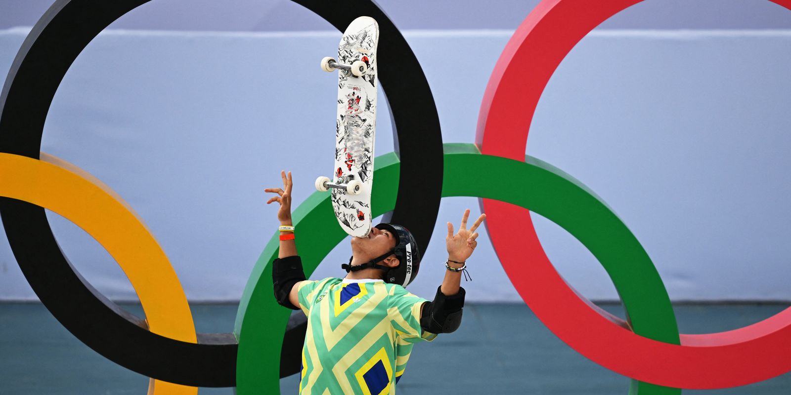 Skate e malabares no pódio: Augusto Akio é bronze no Skate Park