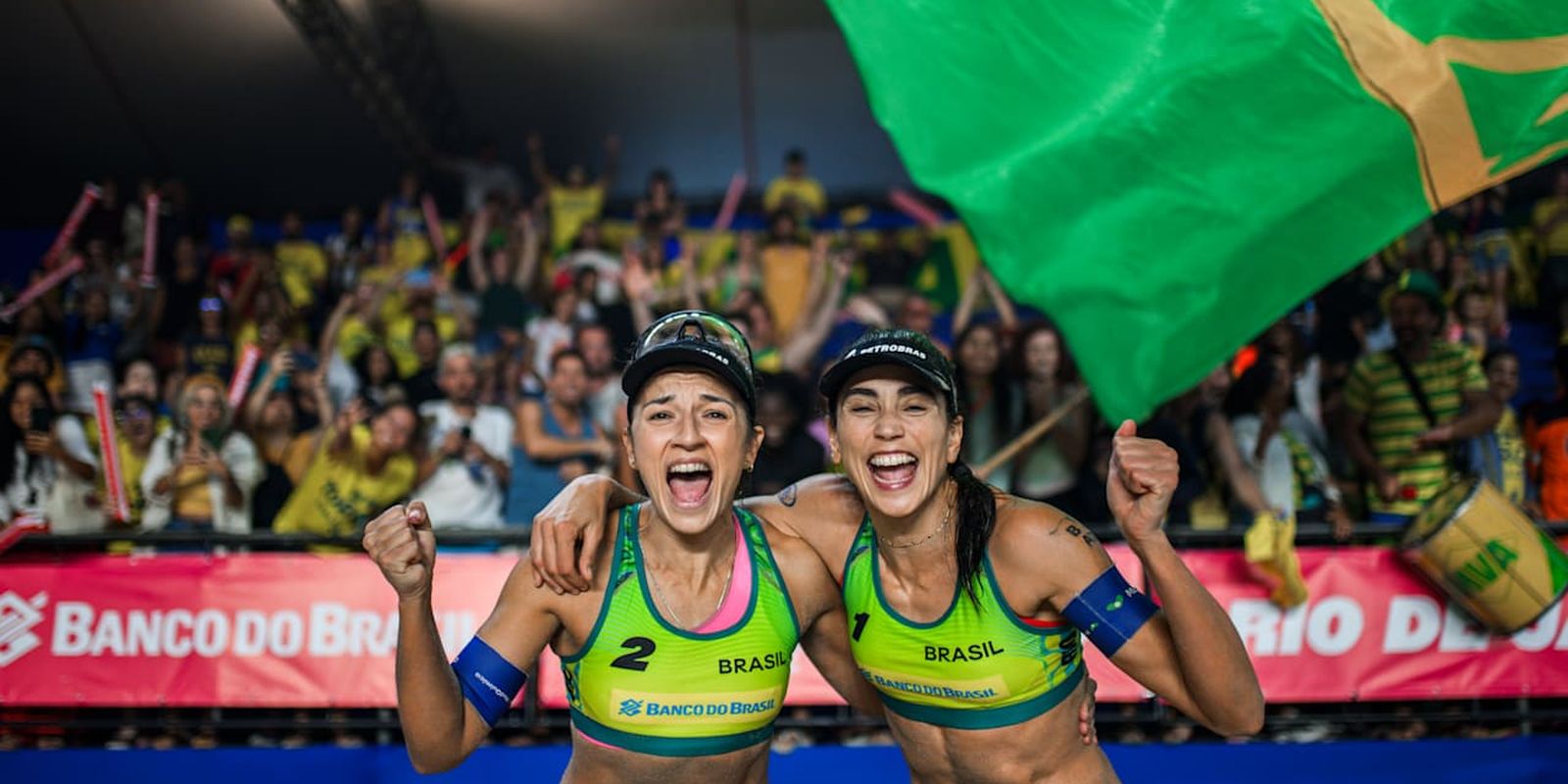 Bárbara e Carol conquistam etapa Elite 16 do Circuito Mundial